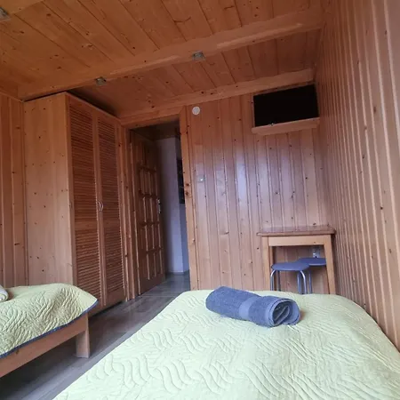 Pod Grusza Guest House Dzianisz Exterior photo